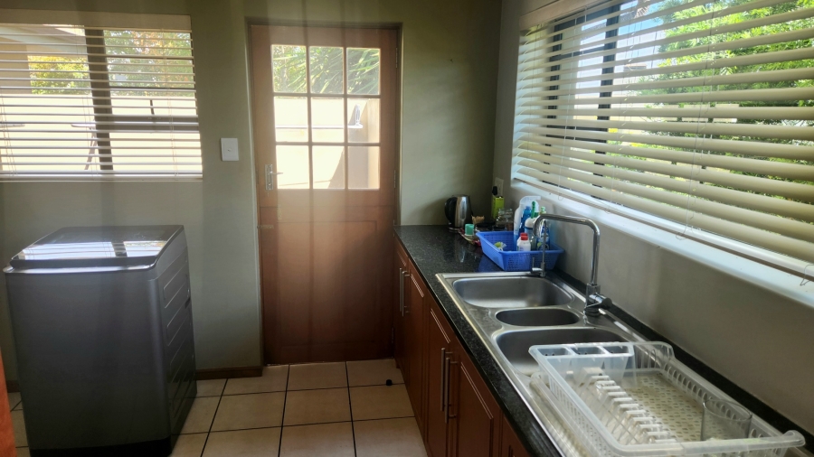 4 Bedroom Property for Sale in Monte Christo Western Cape